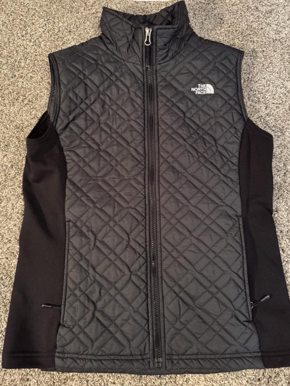 The North Face Quilted Black Vest Size Medium Like New